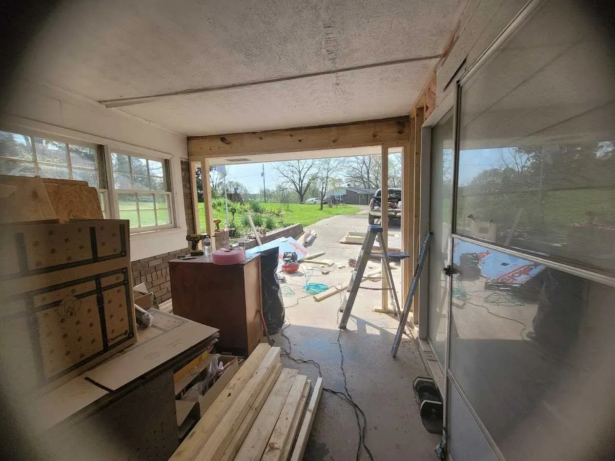 Air movers and dehumidifier for Water Mitigation Services in Kissimmee